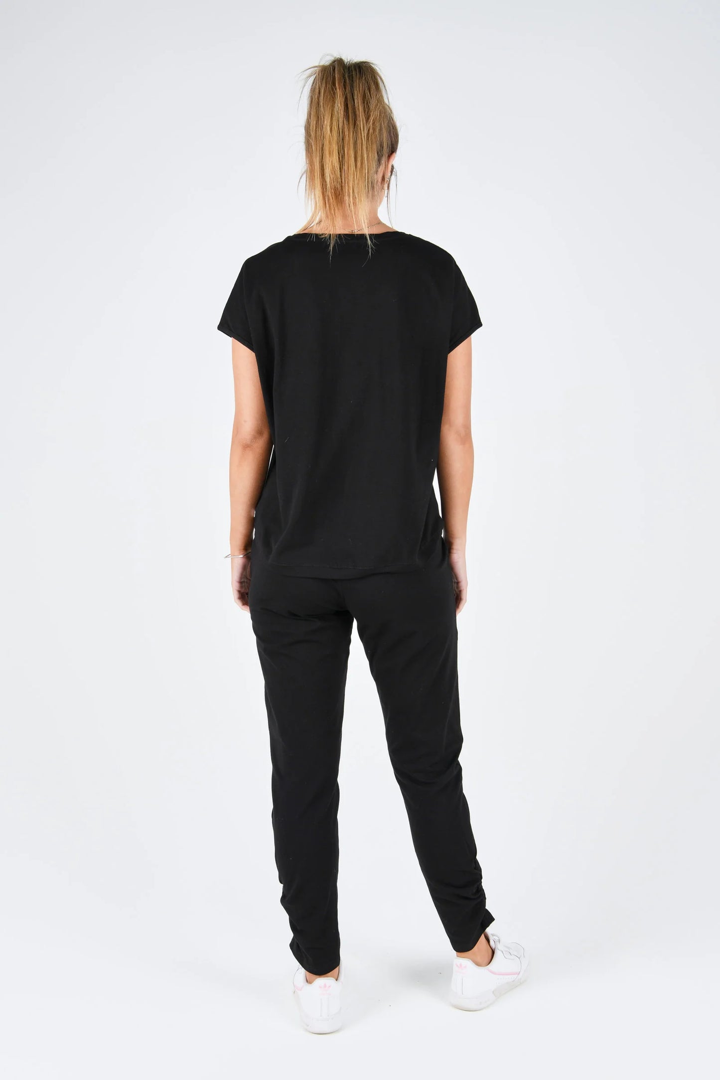 Shell Tee- Black